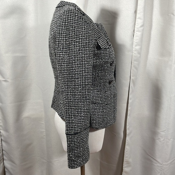 Whitehouse black market black and White Tweed Blazer with Military-Inspired - Picture 2 of 5